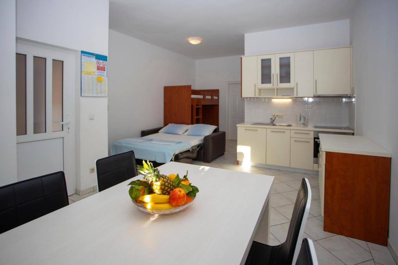 Apartment Domo Makarska Eksteriør billede